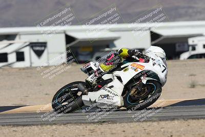 media/Jan-15-2026-Racers Edge (Thu) [[dfebeb70ab]]/2-A Group/Session 3 (Turn 16)/